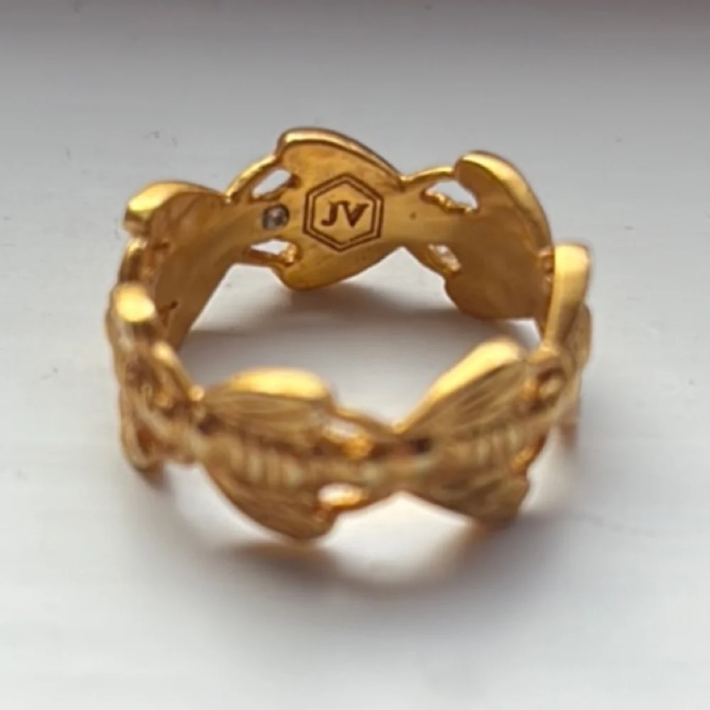 Julie Vos Elegant Gold plated honeybee ring size 6. Rare!! - Picture 4 of 5